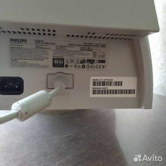 Монитор Philips