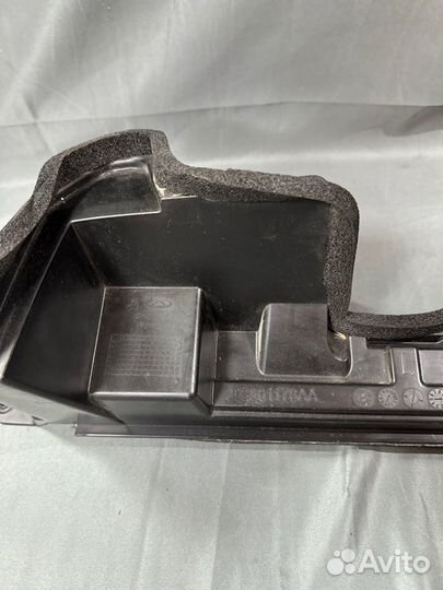 Дефлектор радиатора левый Omoda C5 2022