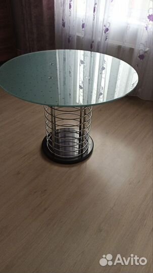 Стол кухонный новый