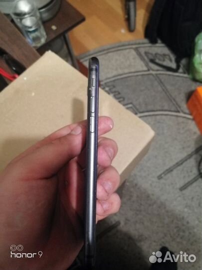 iPhone 8, 64 ГБ