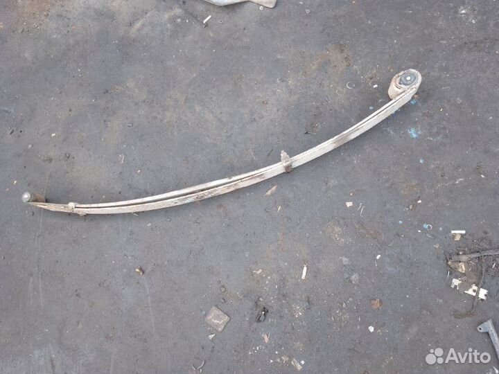 Задняя рессора. Plymouth Voyager минивен 6G72 2000