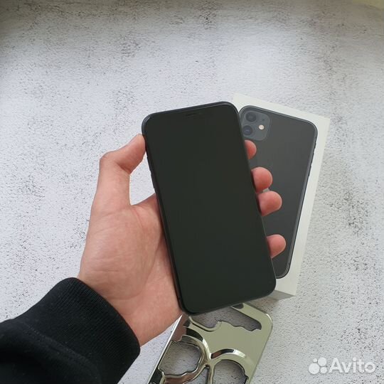 iPhone 11, 64 ГБ