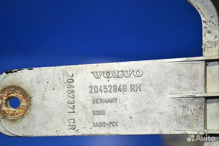 Накладка фары, правая volvo FH12 2-seeria (01.02)