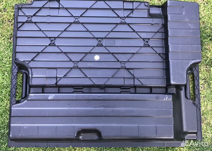 Мерседес GLK204 в багажник ванночка