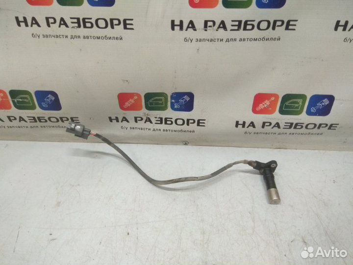 Датчик положения коленвала Toyota Land Cruiser