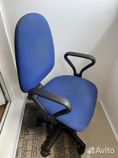 Компьютерное кресло