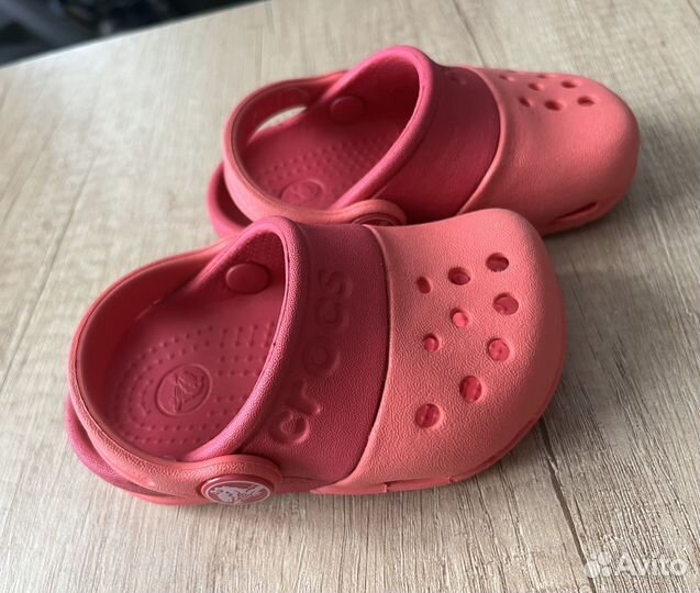 Сандали crocs c4