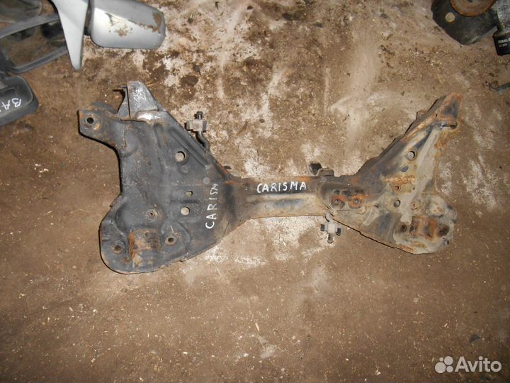Балка моторная подрамник Mitsubishi Carisma