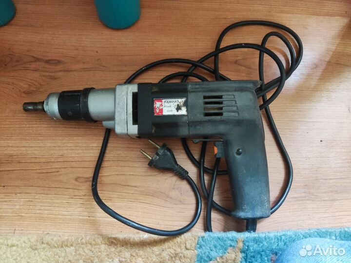 Сетевой шуруповерт СССР