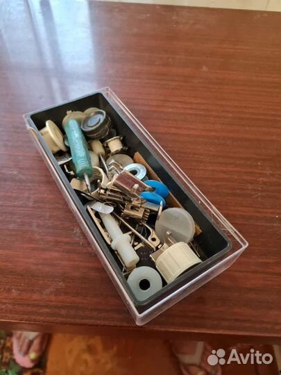 Швейная машина Чайка 142