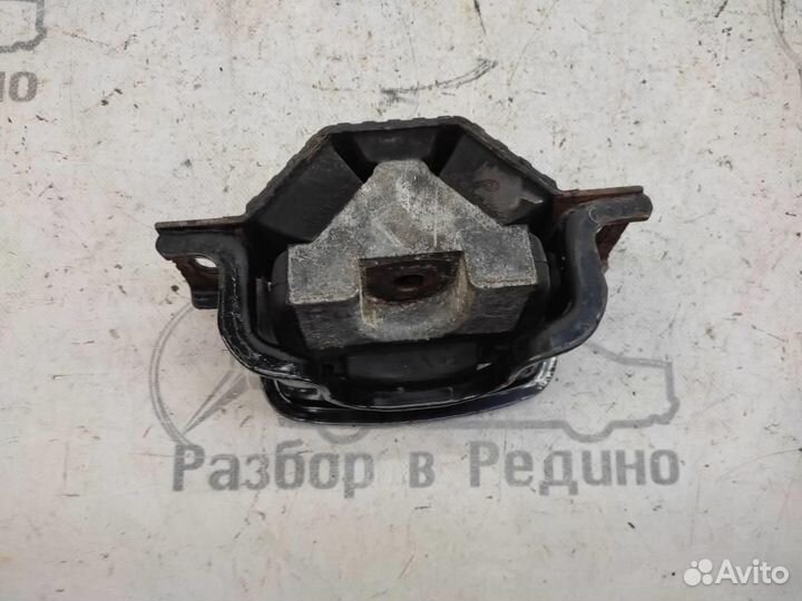 Опора двигателя W638 V-class Vito 611.980