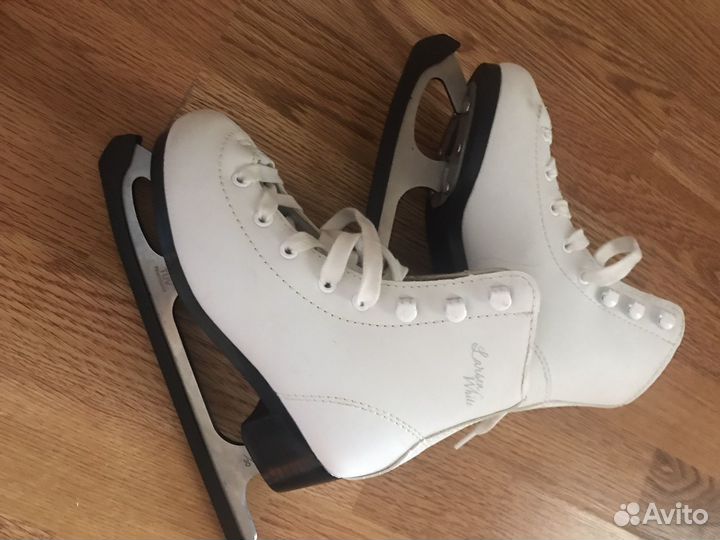 Коньки фигурные 30 размер