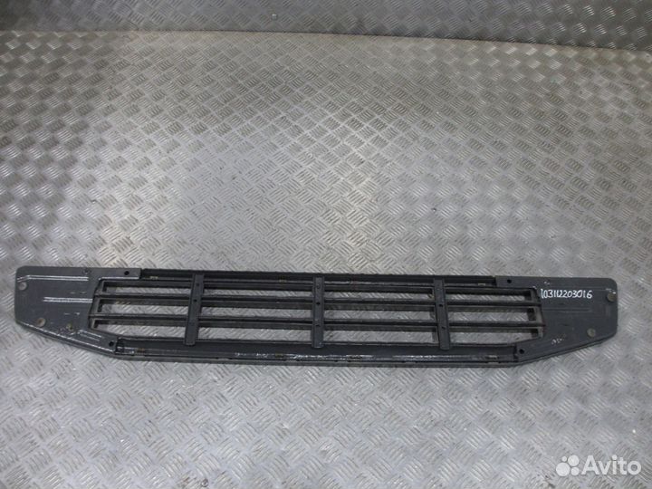 Откидная подножка бампера Volvo 82208510