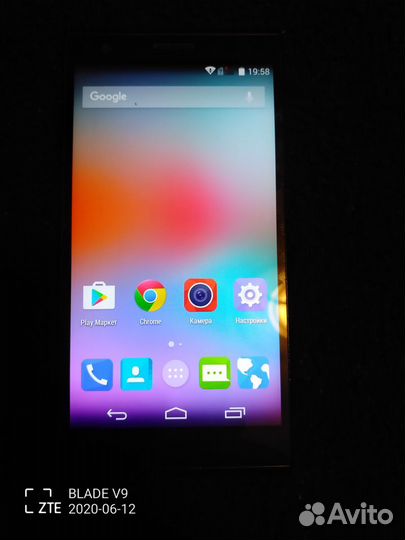 Телефон ZTE
