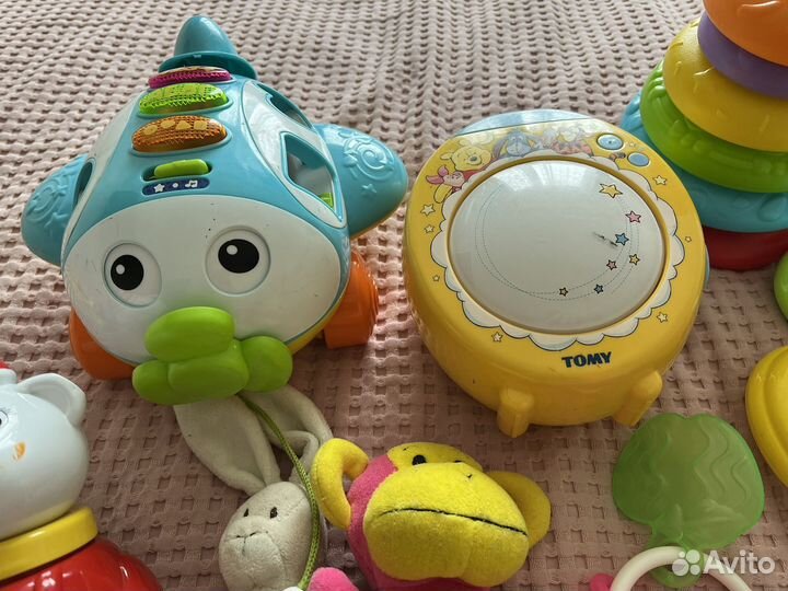 Игрушки для малышей пакетом