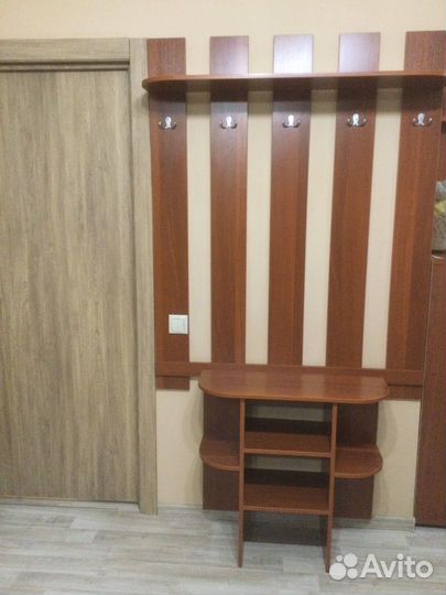 Вешалка в прихожую и тумба