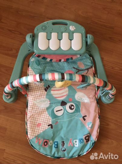 Детский коврик с пианино