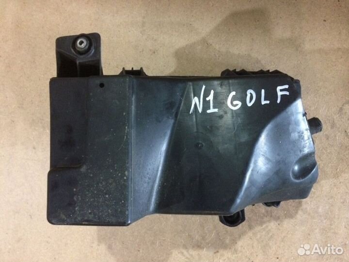 Корпус воздушного фильтра VW Golf 4 1.6