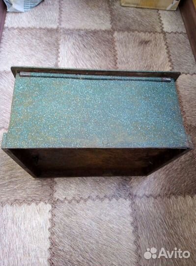 Сейф старинный