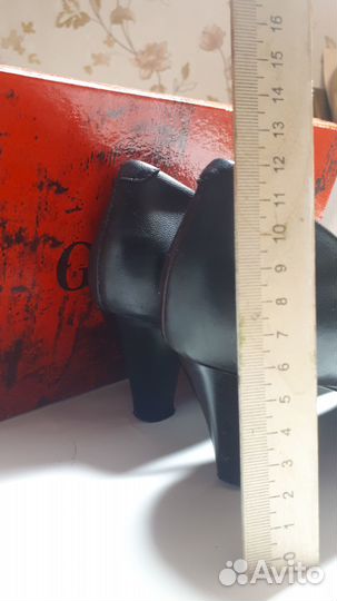 Туфли женские 39 размер