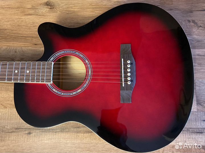Гитара акустическая с отличным звуком
