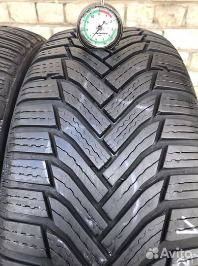 Michelin Alpin 6 215/55 R17 98V
