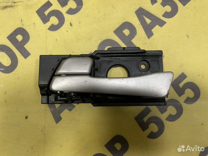 Ручка передняя левая внутренняя hyundai Solaris