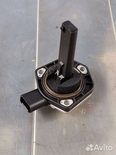 Датчик уровня температуры масла 3.0 VW Туарег Q7