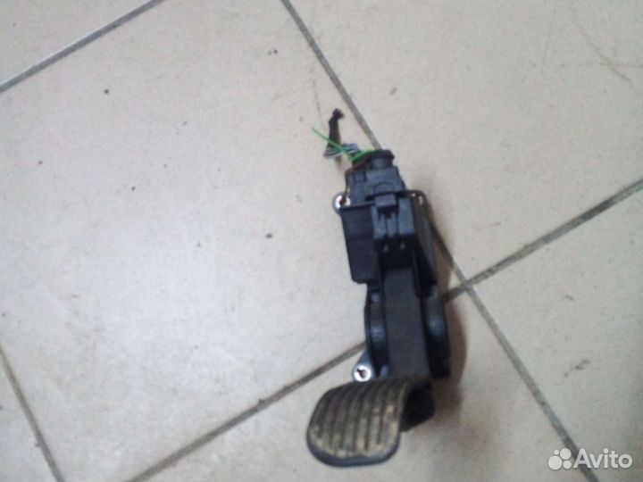 Педаль газа vito 638