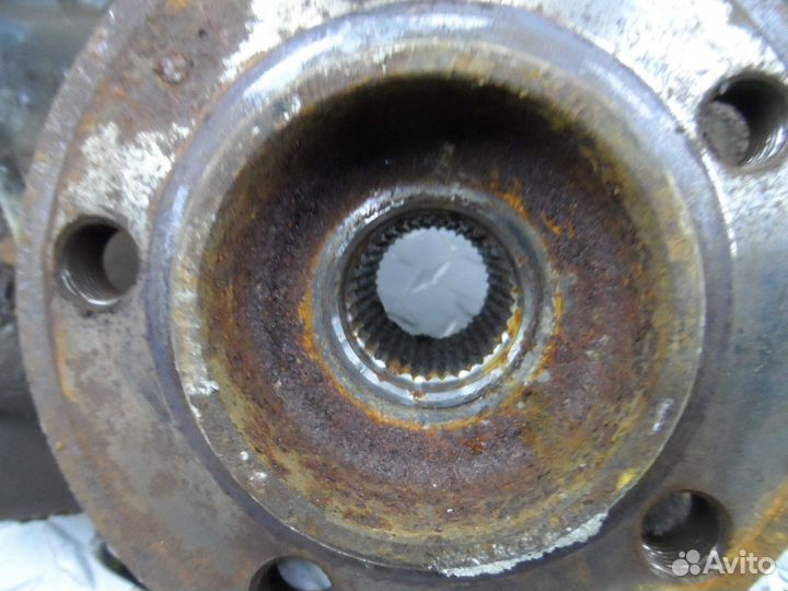 Кулак поворотный правый Volvo XC90 1 (C)