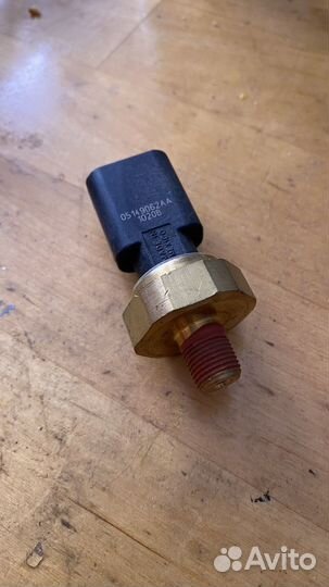 Датчик давления масла chrysler, jeep