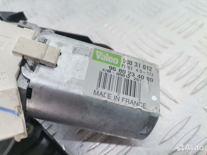 Моторчик заднего стеклоочистителя (дворника)