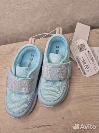 Кроссовки летние для девочки 24