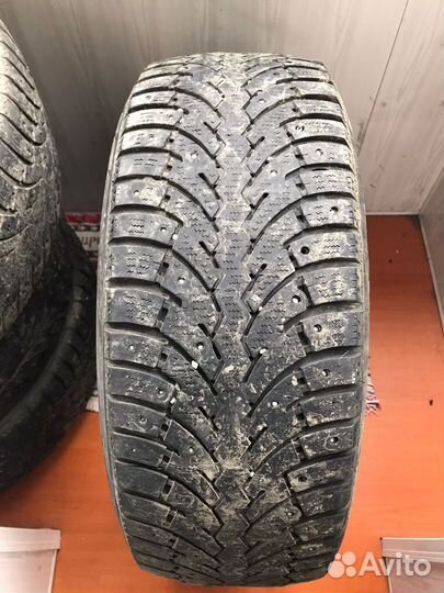 Formula Ice 215/60 R16