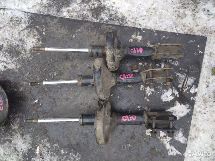 Передние стойки рено Симбол/клио