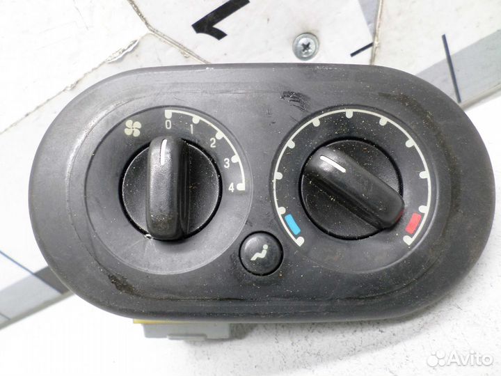 Переключатель отопителя Ford Explorer 4