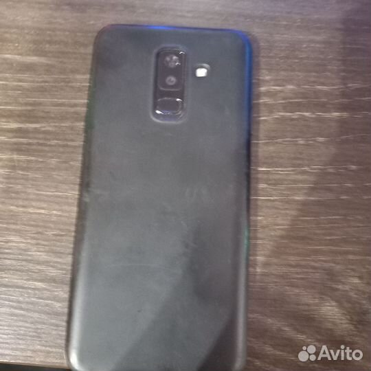 Samsung Galaxy A6+, 4/32 ГБ