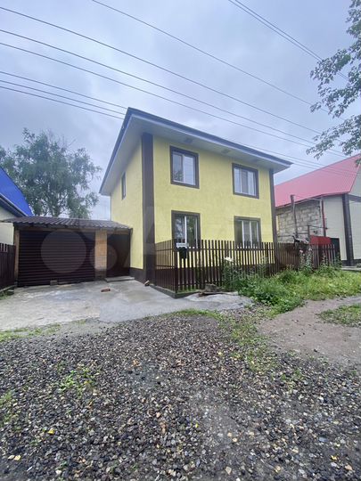 Коттедж 180 м² на участке 6,5 сот.