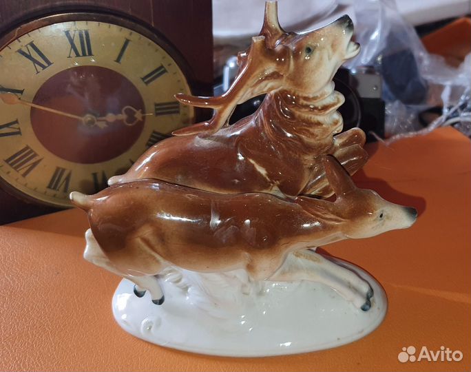 Статуэтка бегущие олени