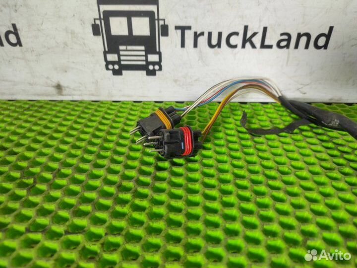 Замок боковой двери левый Man Tgs