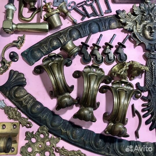 Мебельные ручки