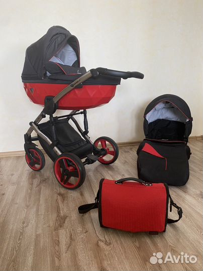 Коляска 2 в 1 красная junama diamond