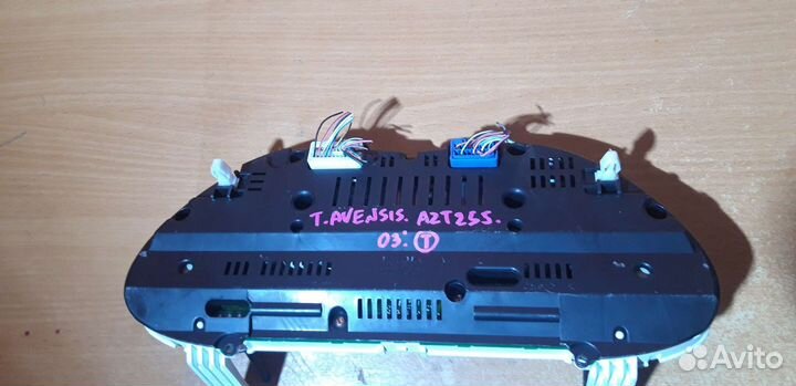 Шиток приборов тойота авенсис