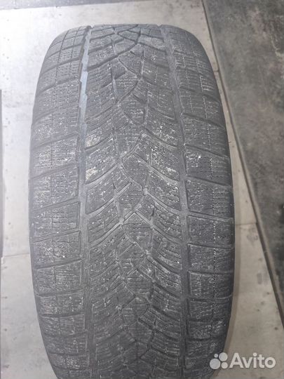 Goodyear UltraGrip Ice 255/50 R19