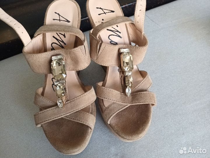 Босоножки женские 37 размер натуральная замша