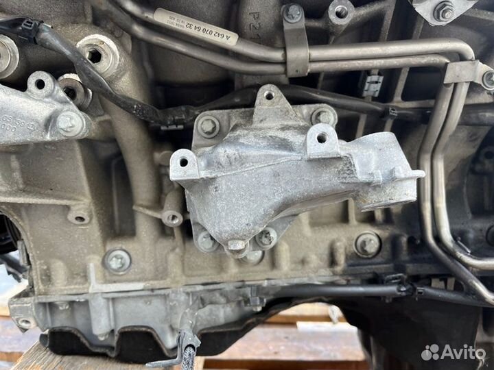 Кронштейн двигателя левый Mercedes-Benz M-Class