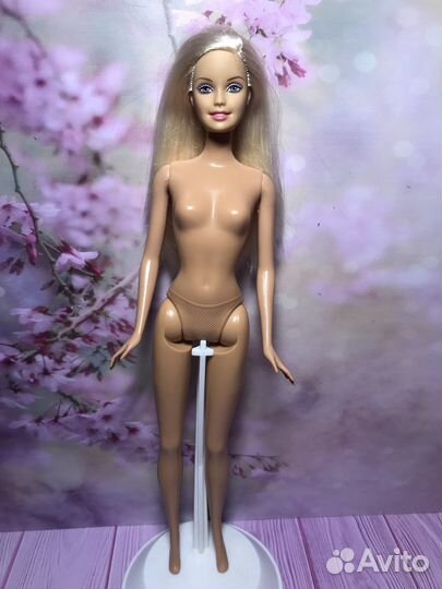 Кукла, барби