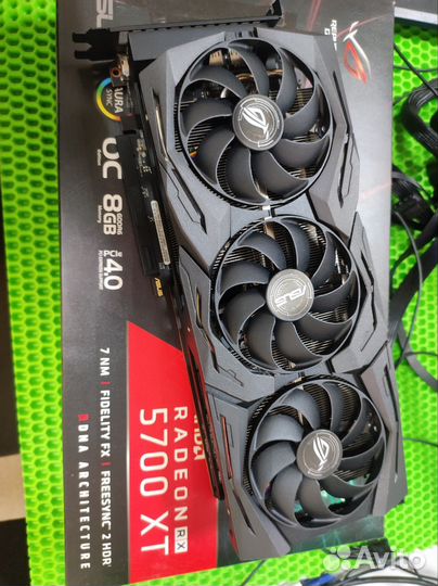 Asus RX 5700xt Rog Strix 8gb 256bit