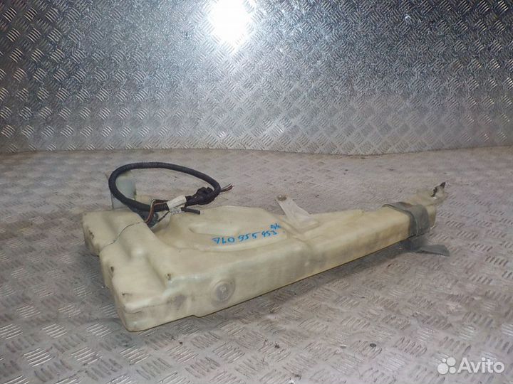 Бачок омывателя лобового стекла Porsche Cayenne