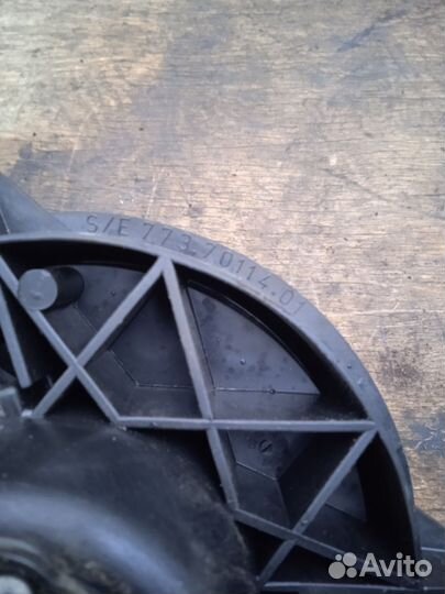 Вентилятор печки Chrysler Sebring 2